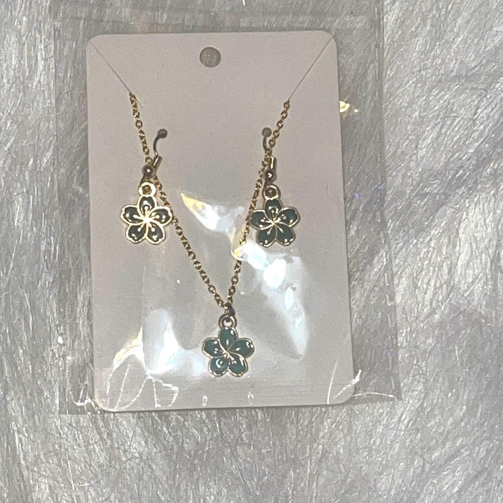 Homemade Gold Earring and Necklace Set Jewelry Light teal flowers